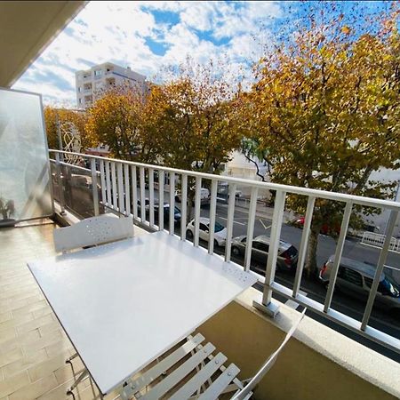 Joli Studio Avec Terrasse Apartment Nice Exterior photo